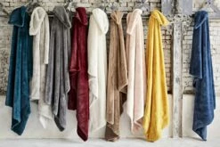 Plaid Luxe Gris Clair 130x170 7 Plaid Luxe Gris Clair 130x170 -STYLE CAMPAGNE Boutique 258 1 Plaid Luxe Gris Clair 130x170 Amadeus Cades Style Campagne 3